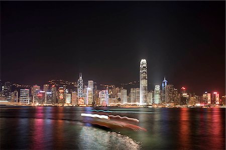 simsearch:855-03252876,k - Hong Kong skyline from Kowloon at night Foto de stock - Con derechos protegidos, Código: 855-03026250