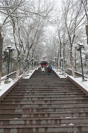 Hongshan Park dans la neige, Wulumuqi (Urumqi), Xinjiang, Chine Photographie de stock - Rights-Managed, Code: 855-03026573