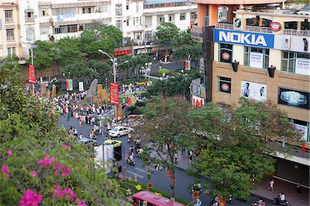 A busy crossroad at  Ho Chi Minh City,Vietnam Stock Photo - Rights-Managed, Code: 855-03021944