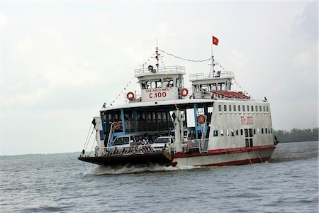 simsearch:862-07690392,k - Car ferry,Vietnam Foto de stock - Con derechos protegidos, Código: 855-03021992