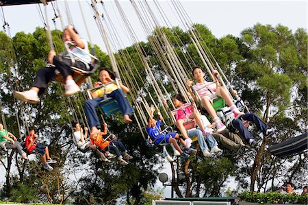 simsearch:855-03024271,k - Flying swing, Ocean Park, Hong Kong Photographie de stock - Rights-Managed, Code: 855-03022239