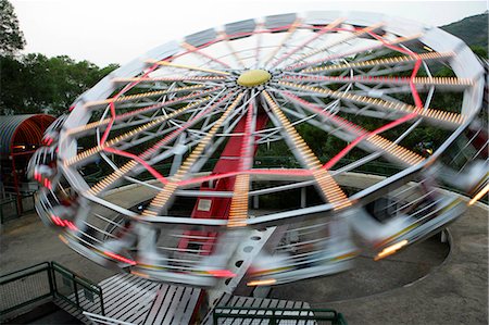 simsearch:855-03024288,k - Space wheel,Ocean Park,Hong Kong Stock Photo - Rights-Managed, Code: 855-03022273