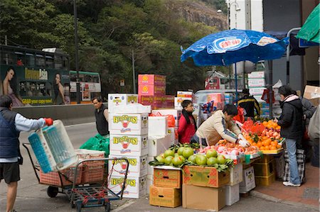 Étal de nourriture bord de la route, Quarry Bay, Hong Kong Photographie de stock - Rights-Managed, Code: 855-03022955