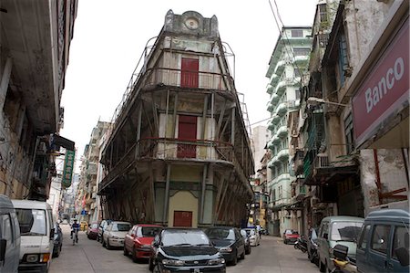 An old abandoned building in downtown,Macau Foto de stock - Con derechos protegidos, Código: 855-03023235