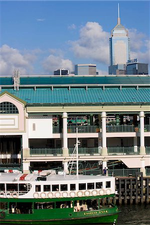 star ferry pier - Central Pier and Star Ferry,Central,Hong Kong Foto de stock - Con derechos protegidos, Código: 855-03023681