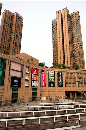 Nouveau Yuen Long Centre & condominium, Yuen, Long, nouveaux territoires, Hong Kong Photographie de stock - Rights-Managed, Code: 855-03023962