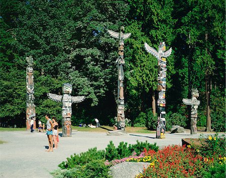 stanley park bc canada pictures - Les mâts totémiques, Stanley Park, Vancouver, Canada Photographie de stock - Rights-Managed, Code: 855-03255045