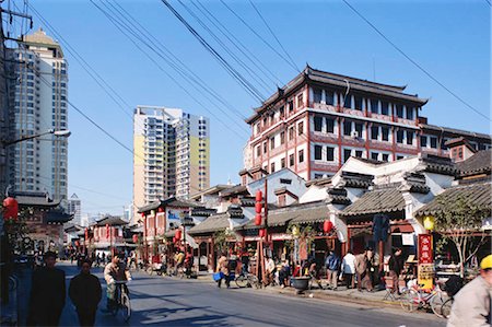 simsearch:855-03024852,k - Modern and old buildings on Old Street, Yuyuan, Shanghai, China Fotografie stock - Rights-Managed, Codice: 855-03252665