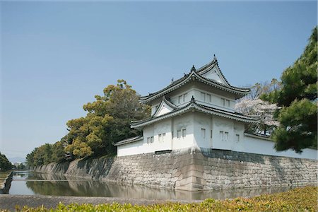 simsearch:855-03253206,k - Watch Tower of Nijo-jo, Kyoto, Japan Stock Photo - Rights-Managed, Code: 855-03253021