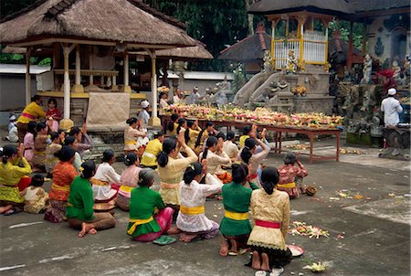 Full moon festival mass, Bali, Indonesia Stock Photo - Rights-Managed, Code: 855-03253621