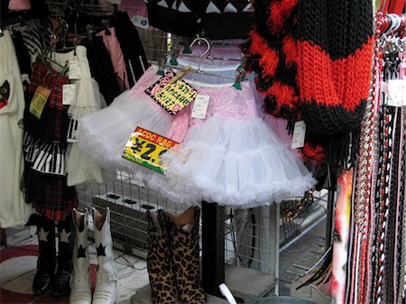 simsearch:855-02987031,k - Boutique à Harajuku, Tokyo, Japon Photographie de stock - Rights-Managed, Code: 855-03253851