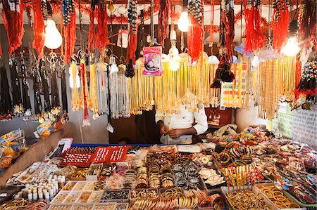 souvenir - Merchandise for sale at a souvenir shop, Chandi Devi Temple, Haridwar, Uttarakhand, India Stock Photo - Rights-Managed, Code: 857-06721490