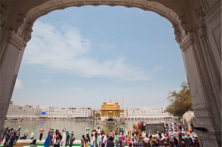 sikhism traditional clothing - Devotees at a temple, Golden Temple, Amritsar, Punjab, India Stock Photo - Rights-Managed, Code: 857-06721562