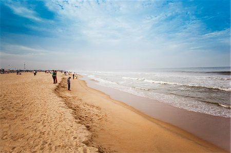 enjoying the beach - Tourists enjoying on the beach, Chennai, Tamil Nadu, India Stock Photo - Rights-Managed, Code: 857-06721713