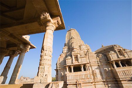 simsearch:857-03553714,k - Low angle view of a temple, Kumbha Shyam Temple, Chittorgarh, Rajasthan, India Stock Photo - Rights-Managed, Code: 857-03192476