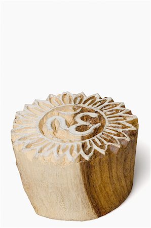 OM symbol gravée sur bois Photographie de stock - Rights-Managed, Code: 857-03192837