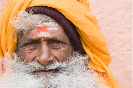 Gros plan d'un sadhu, Varanasi, Uttar Pradesh, Inde Photographie de stock - Rights-Managed, Code: 857-03193004