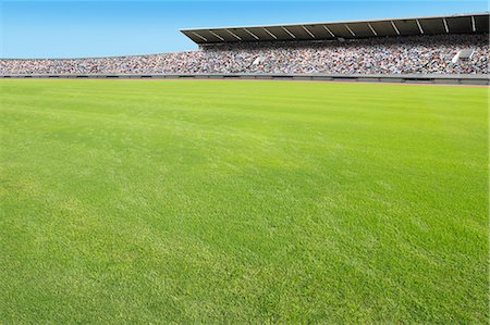 estadio deportivo - Football Stadium With Full Crowd Foto de stock - Con derechos protegidos, Código: 858-06756211