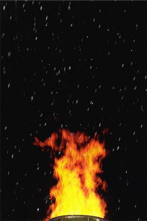 flamme - Flame On Black Background Photographie de stock - Rights-Managed, Code: 858-06756230