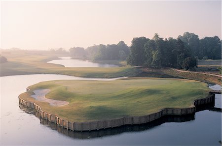 simsearch:858-03045470,k - Beautiful Golf Course Foto de stock - Con derechos protegidos, Código: 858-03045417