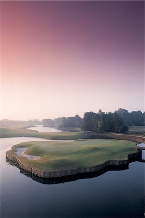 simsearch:858-03045470,k - Beautiful Golf Course Foto de stock - Con derechos protegidos, Código: 858-03045418