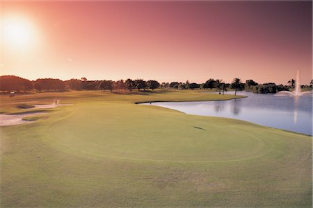 simsearch:858-03045470,k - Beautiful Golf Course Foto de stock - Con derechos protegidos, Código: 858-03045423