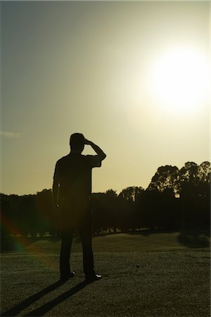 Homme, jouer au Golf dans le soir Photographie de stock - Rights-Managed, Code: 858-03046733