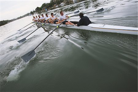 sincronizar - Rowers Rowing Hard Foto de stock - Direito Controlado, Número: 858-03048996