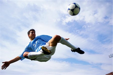 simsearch:858-03051086,k - Bicycle Kick Fotografie stock - Rights-Managed, Codice: 858-03051080
