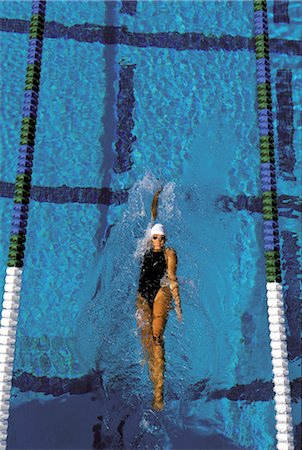 Swimming (Backstroke) Foto de stock - Direito Controlado, Número: 858-03051395