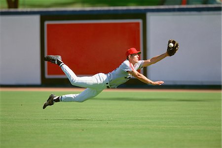 diving for baseball - Baseball Photographie de stock - Rights-Managed, Code: 858-03051584