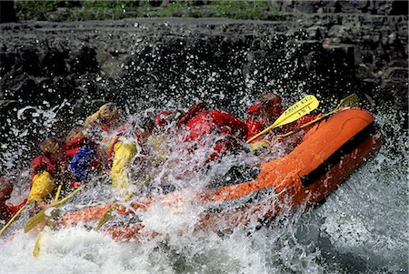 simsearch:614-01171527,k - White-Water Rafting Fotografie stock - Rights-Managed, Codice: 858-03052055