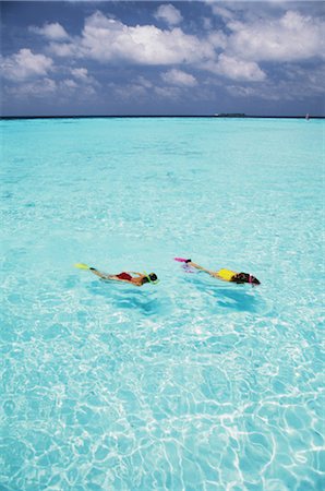 pictures of woman snorkeling underwater - Swimming Stock Photo - Rights-Managed, Code: 858-03052105