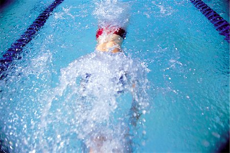 simsearch:858-03053165,k - Swimming (Butterfly Stroke) Stock Photo - Rights-Managed, Code: 858-03052712