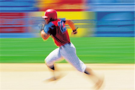 simsearch:858-03052796,k - Baseball (Running) Photographie de stock - Rights-Managed, Code: 858-03052783