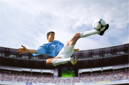 simsearch:858-03052791,k - Soccer (Bicycle Kick) Stock Photo - Rights-Managed, Code: 858-03052818