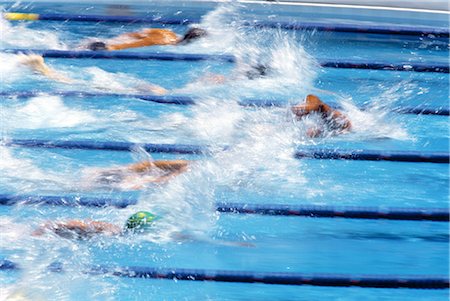 simsearch:858-03053165,k - Swimming (Freestyle) Stock Photo - Rights-Managed, Code: 858-03053156