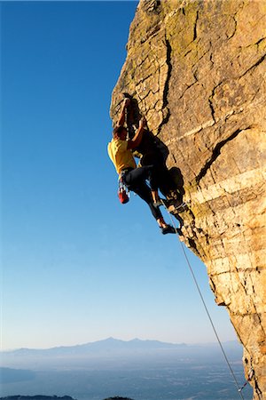 simsearch:858-03051935,k - Mountain Climbing Stock Photo - Rights-Managed, Code: 858-03053343