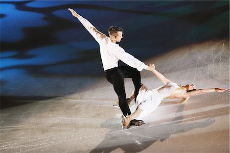 duo - Figure Skaters doing Lifting Stock Photo - Rights-Managed, Code: 858-03448640