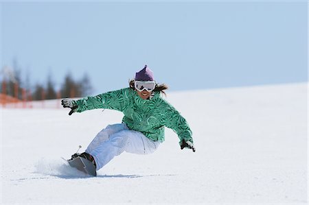 simsearch:858-03448682,k - Reiten auf Schneefeld Snowboarder Stockbilder - Lizenzpflichtiges, Bildnummer: 858-03448664