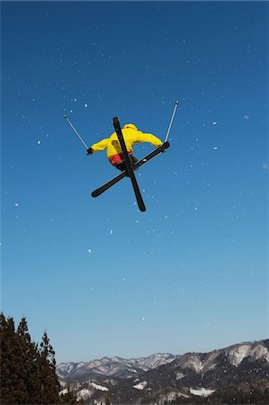 simsearch:877-06835760,k - Female Freestyle Skier Stock Photo - Rights-Managed, Code: 858-03694571
