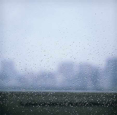 Pluie sur fenêtre Photographie de stock - Rights-Managed, Code: 859-06354538