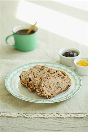 Millet bread and jam on a table Stock Photo - Rights-Managed, Code: 859-06469953