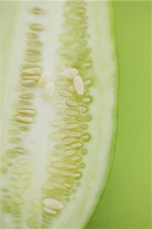 Eggplant on green background Photographie de stock - Rights-Managed, Code: 859-06470089