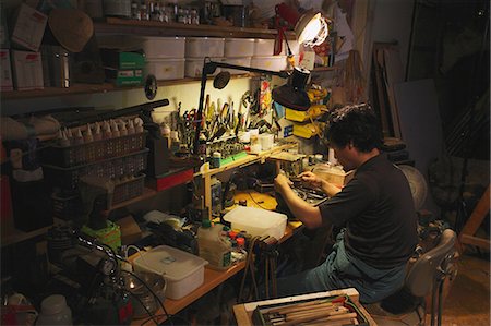 Sculptor in his studio Photographie de stock - Rights-Managed, Code: 859-06537965