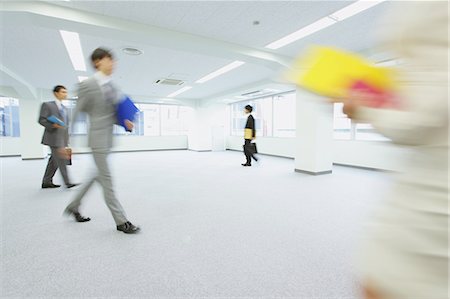 société - Office space and people walking Photographie de stock - Rights-Managed, Code: 859-06538158