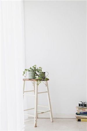 side table nobody - Living room Stock Photo - Rights-Managed, Code: 859-06538388