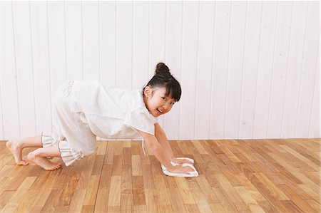 floor cleaning - Girl Cleaning Floor Stock Photo - Rights-Managed, Code: 859-06617253