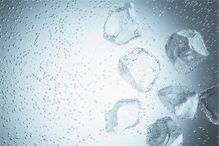 Sparkling Water With Ice Stock Photo - Rights-Managed, Code: 859-06617289