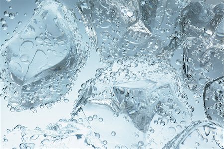 drinks with ice - Sparkling Water With Ice Stock Photo - Rights-Managed, Code: 859-06617292